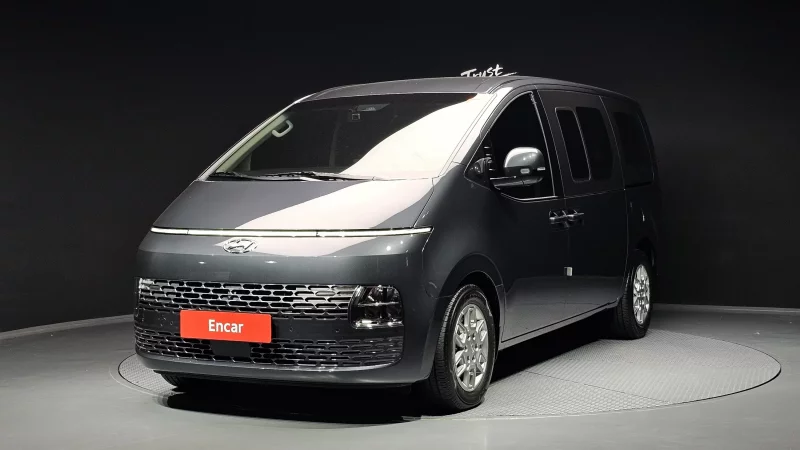 Hyundai Staria