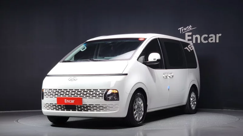 Hyundai Staria