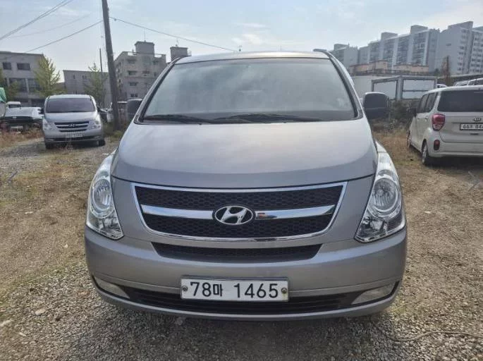Hyundai Starex