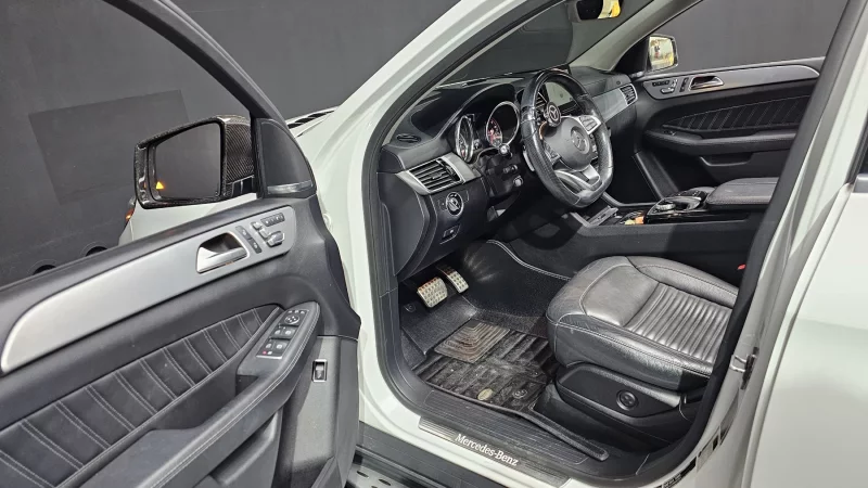 Mercedes-Benz GLE-Class