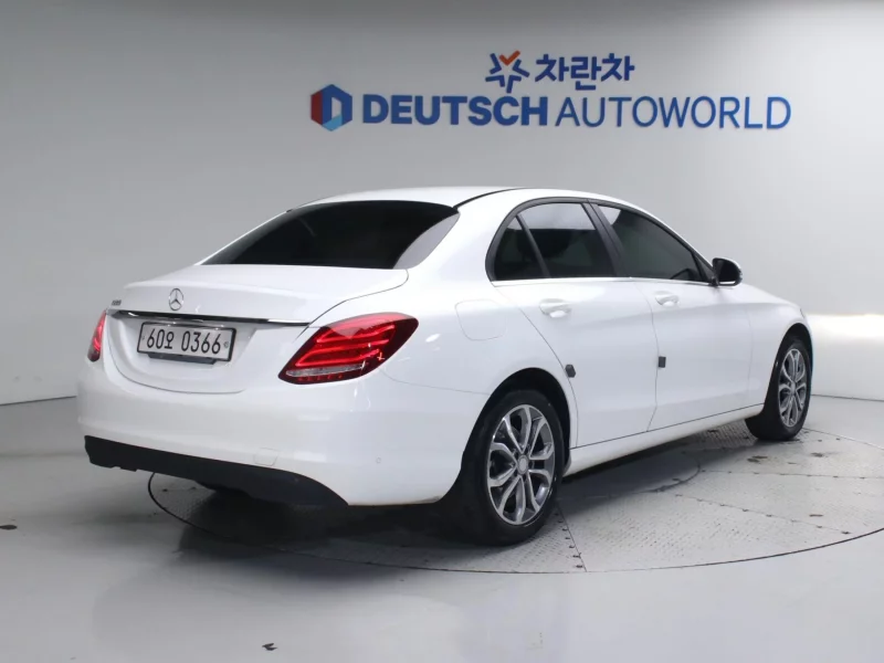 Mercedes-Benz C-Class