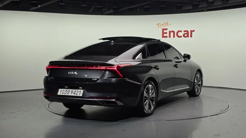 Kia K8