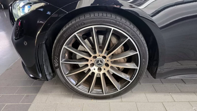 Mercedes-Benz CLS-Class