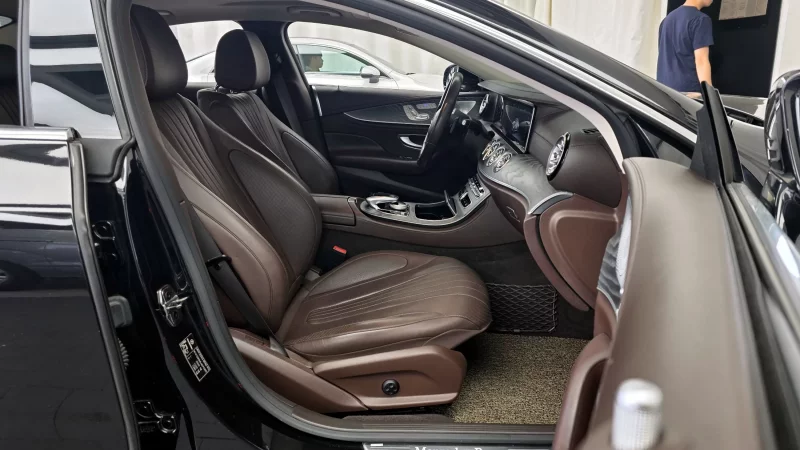 Mercedes-Benz CLS-Class