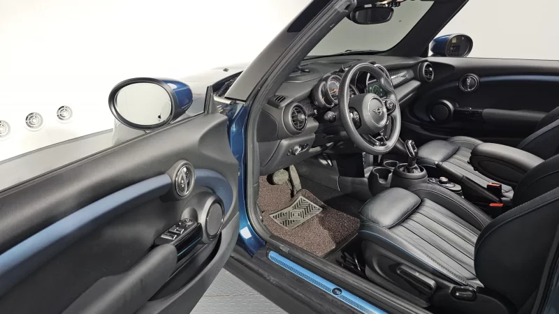 MINI Cooper Convertible