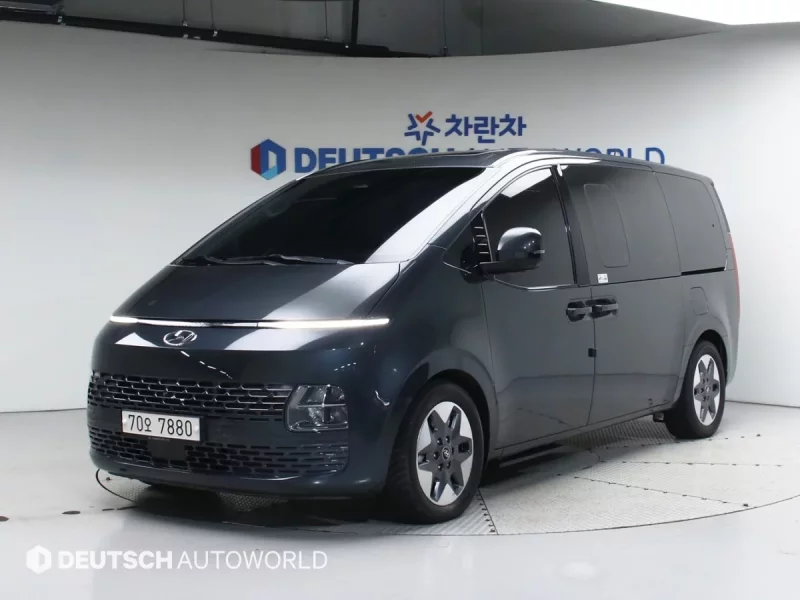 Hyundai Staria