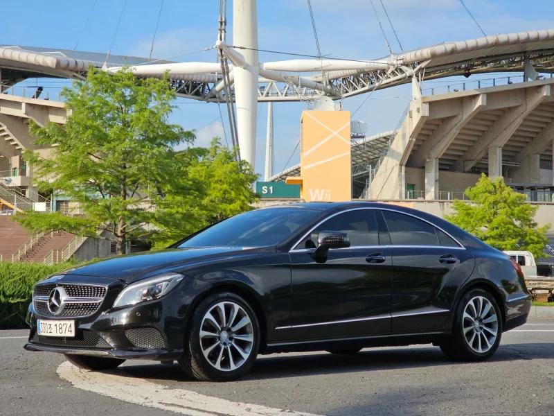 Mercedes-Benz CLS-Class