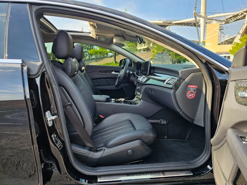 Mercedes-Benz CLS-Class