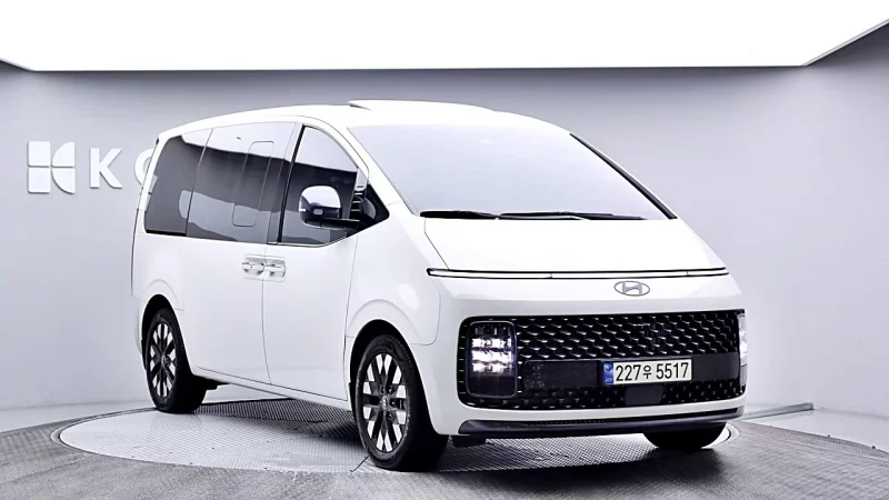 Hyundai Staria