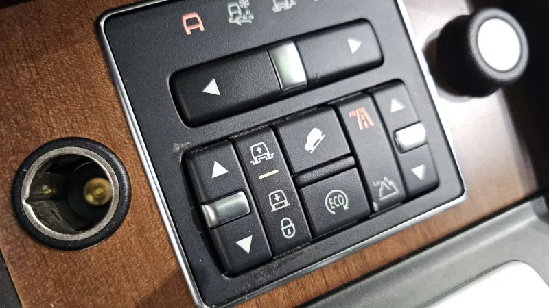 Land Rover DISCOVERY