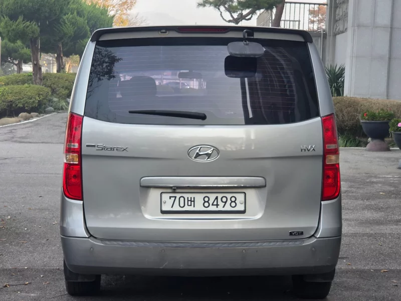 Hyundai Starex