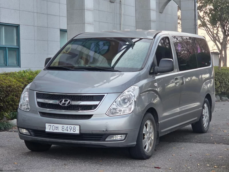 Hyundai Starex