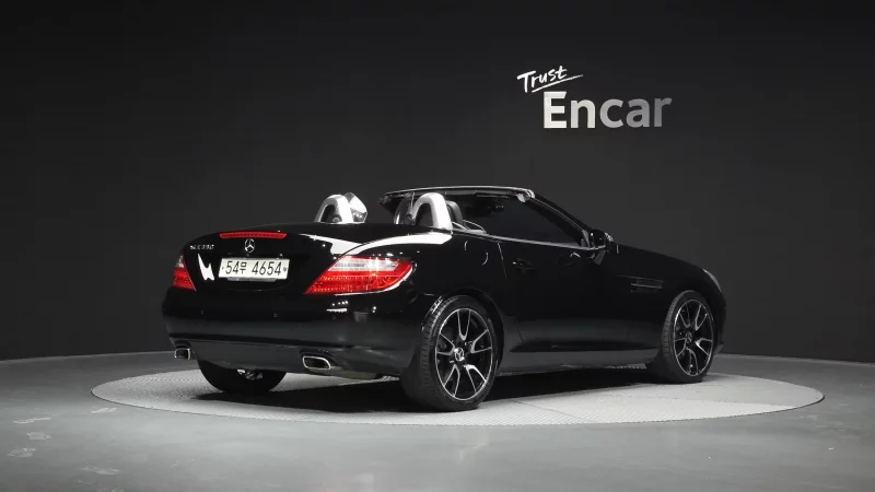 Mercedes-Benz SLK-Class