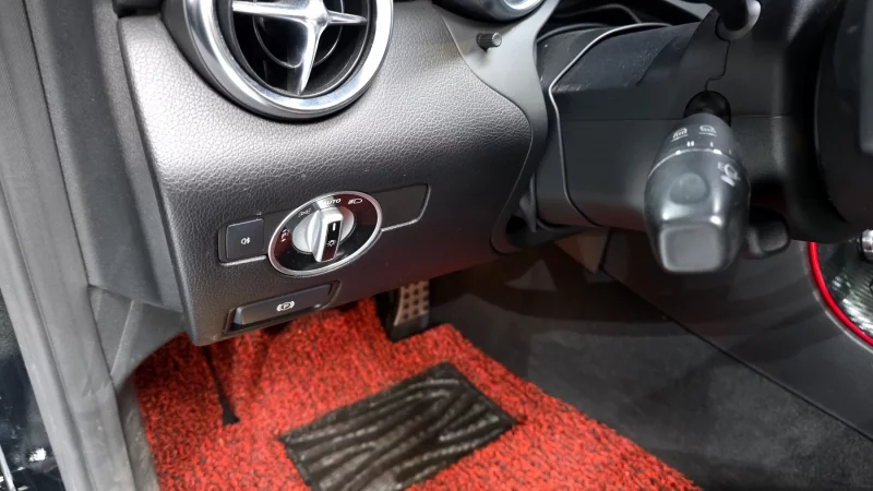 Mercedes-Benz SLK-Class