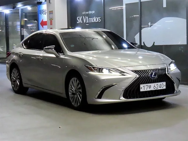 Lexus ES
