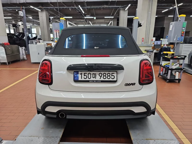 MINI Cooper Convertible