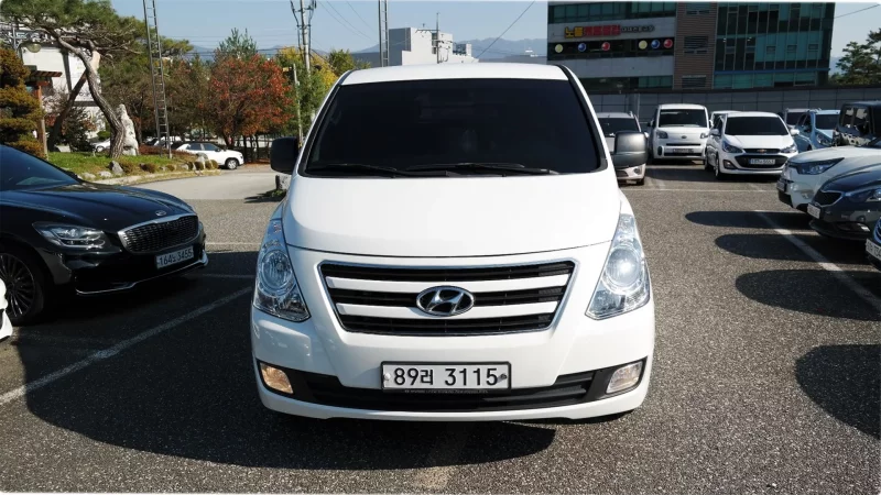 Hyundai Starex
