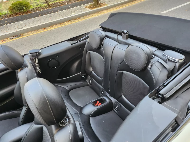 MINI Cooper Convertible