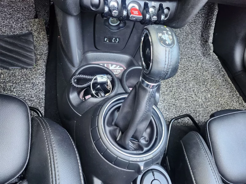 MINI Cooper Convertible