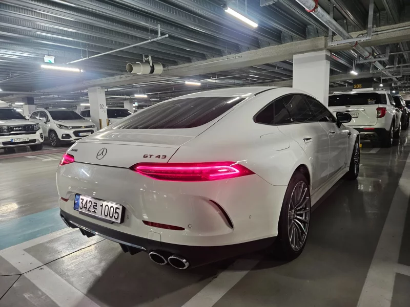 Mercedes-Benz AMG GT