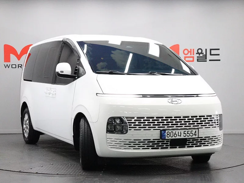Hyundai Staria