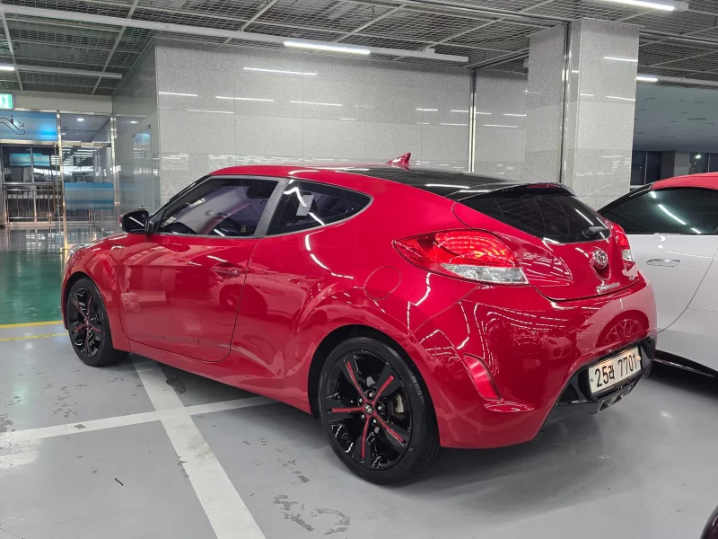 Hyundai Veloster