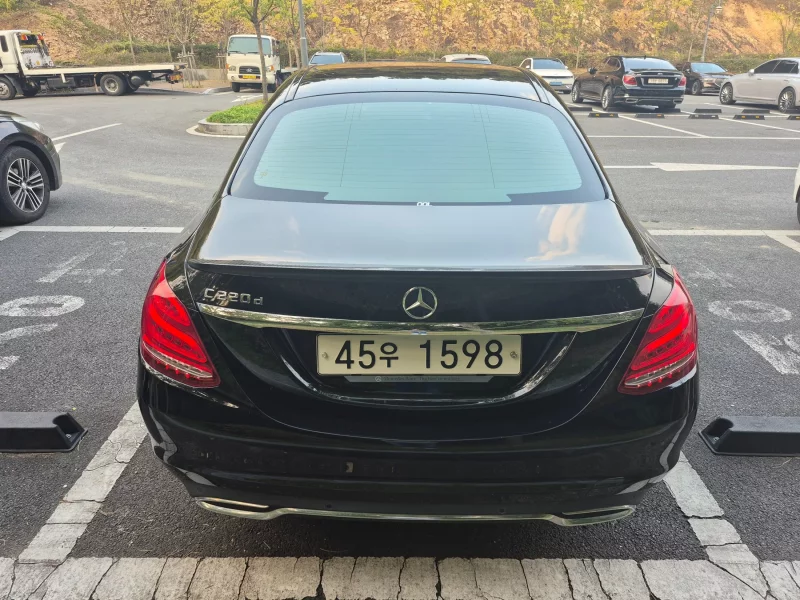 Mercedes-Benz C-Class