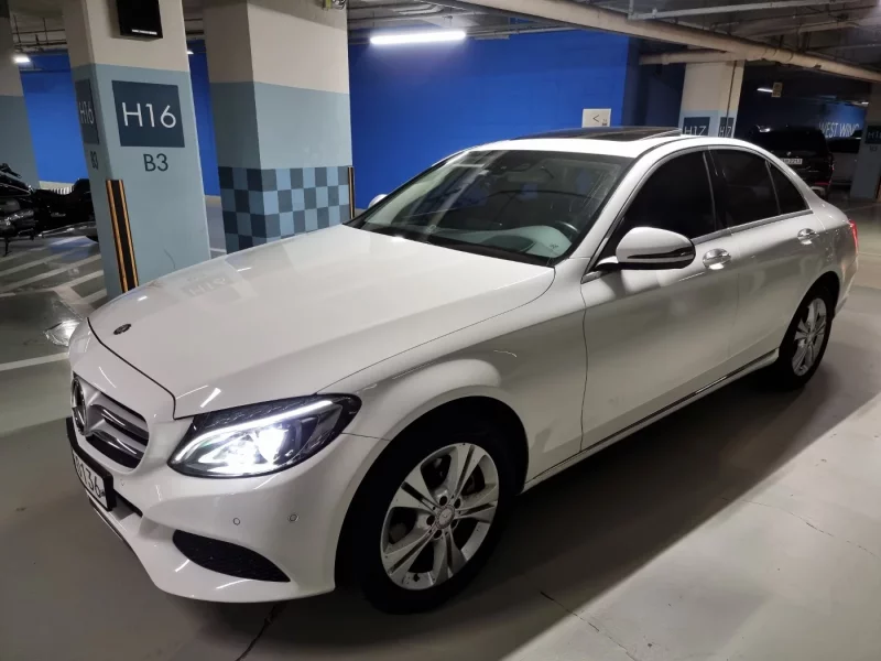 Mercedes-Benz C-Class