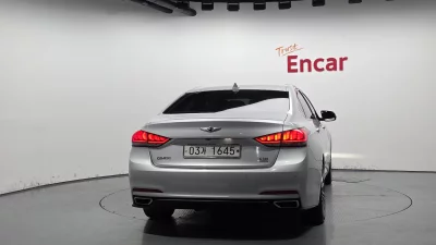 Hyundai Genesis