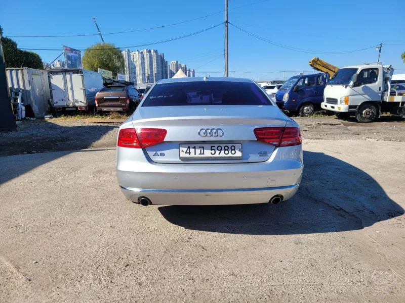 Audi A8