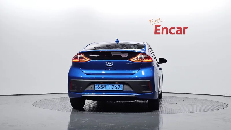 Hyundai Ioniq