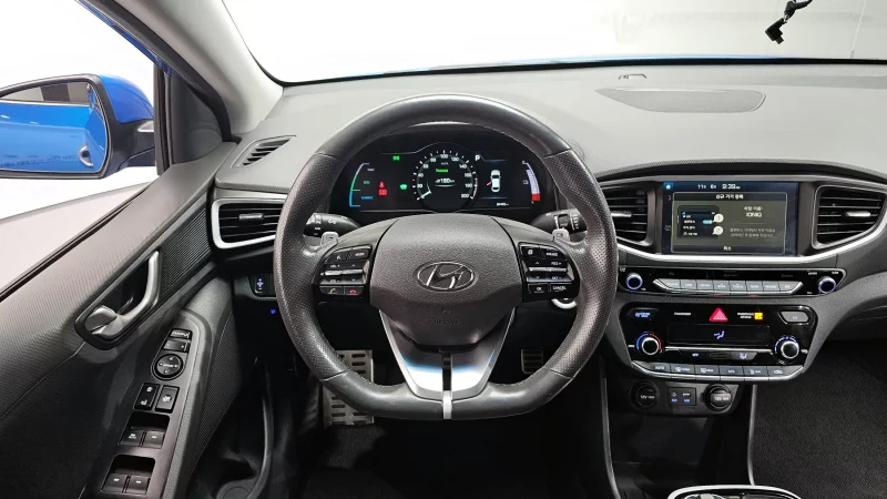 Hyundai Ioniq