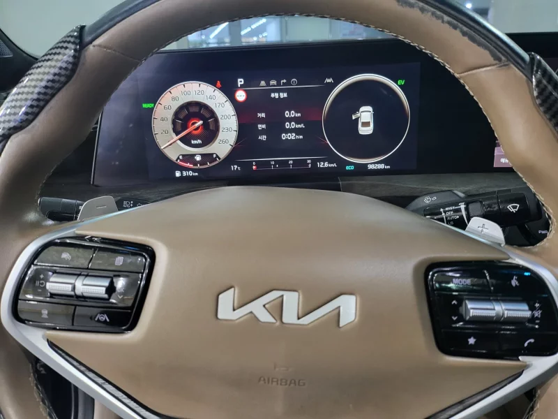 Kia K8
