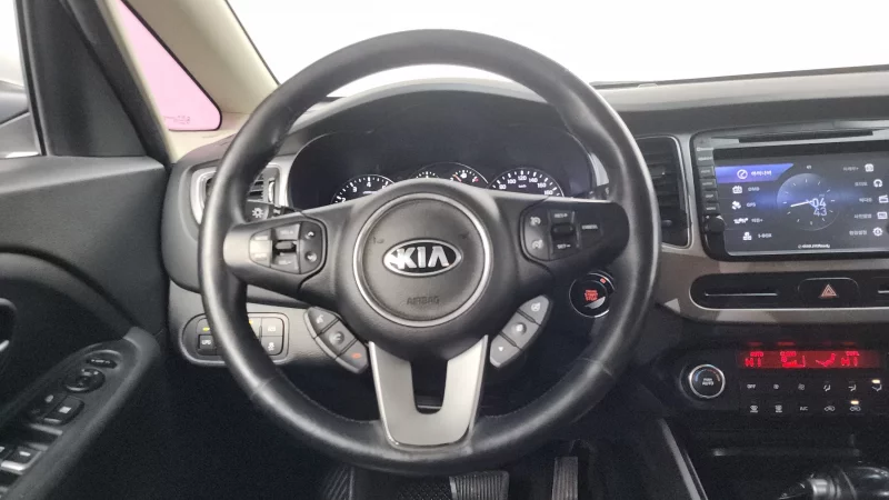 Kia Carens