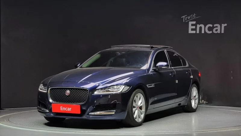 Jaguar XF