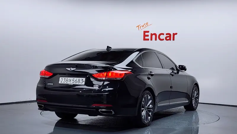 Hyundai Genesis