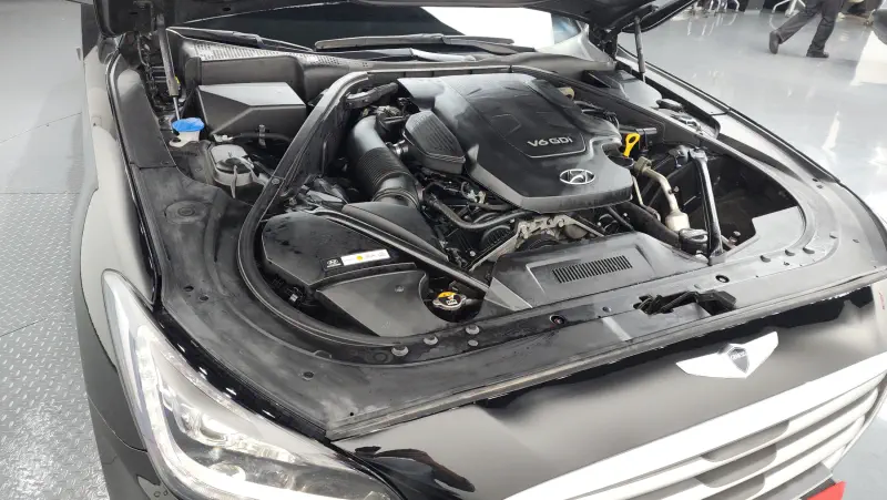 Hyundai Genesis