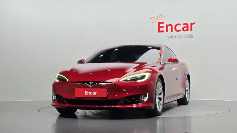 Tesla MODEL S