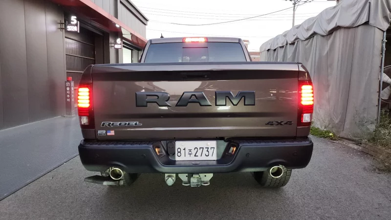 Dodge Ram Pick Up