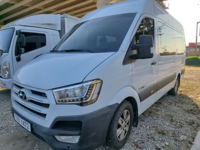 Hyundai Grand Starex