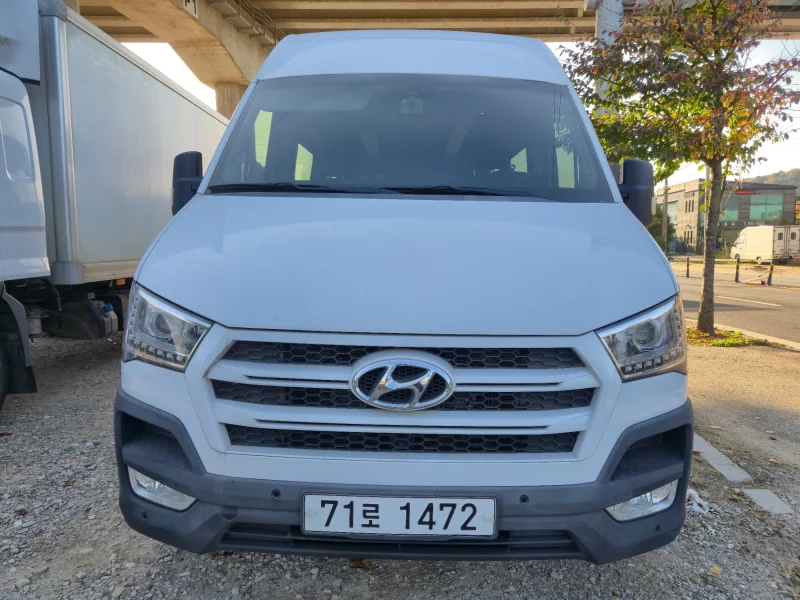 Hyundai Grand Starex