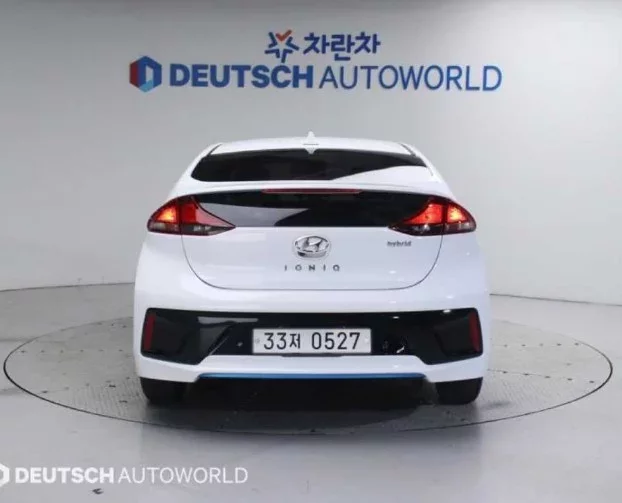 Hyundai Ioniq