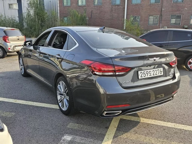 Genesis G80