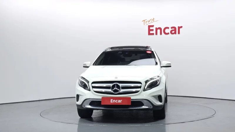 Mercedes-Benz GLA-Class