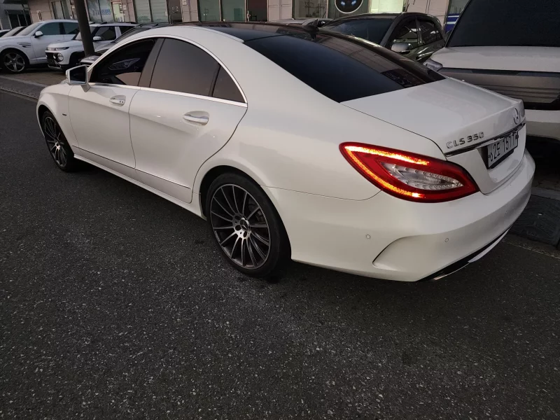 Mercedes-Benz CLS-Class