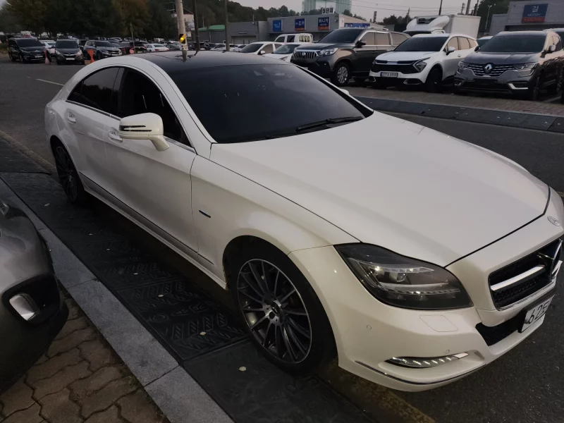 Mercedes-Benz CLS-Class