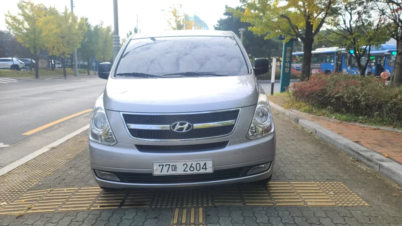Hyundai Starex