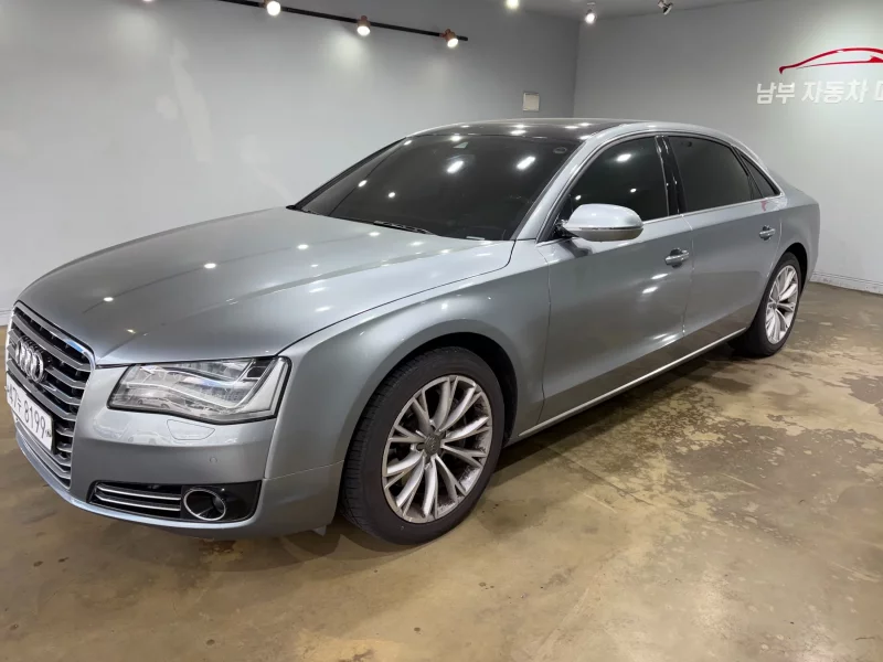 Audi A8