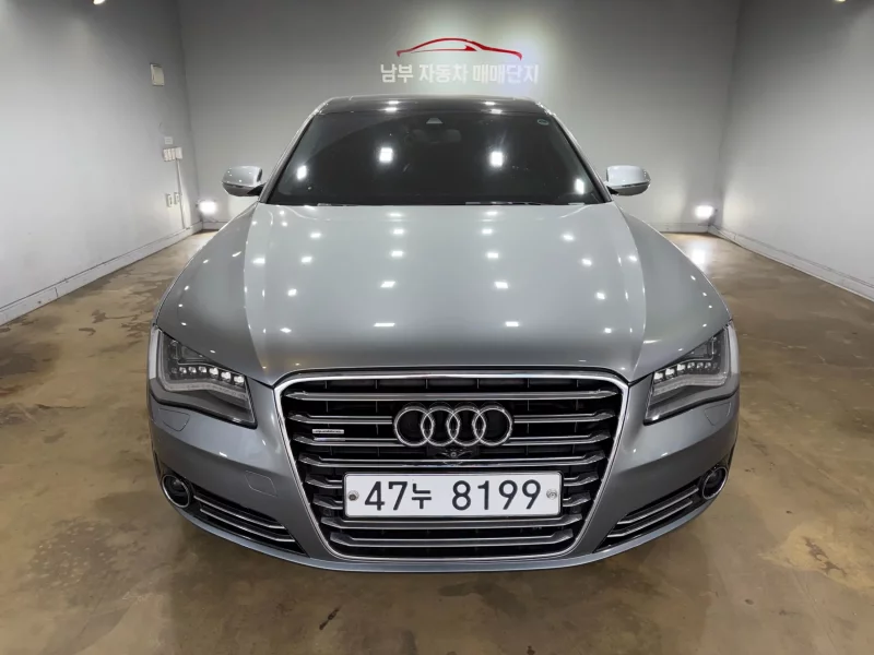 Audi A8