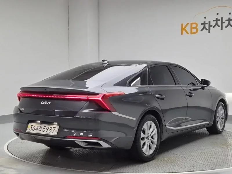 Kia K8